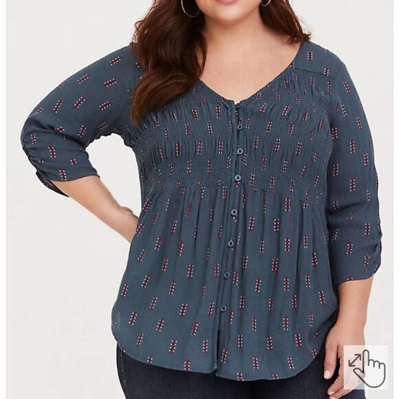 Torrid BLUE SMOCKED BUTTON-LOOP GAUZE BLOUSE  Sz 2 - Picture 1 of 6